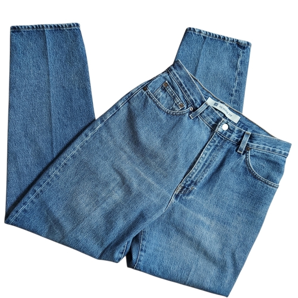 GAP Reverse Fit High Waisted Tapered Leg Mom Jean